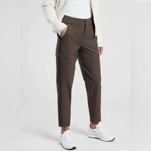 NWT Athleta Wander Hybrid Pant 14 Brown *Missing hook* see last photo